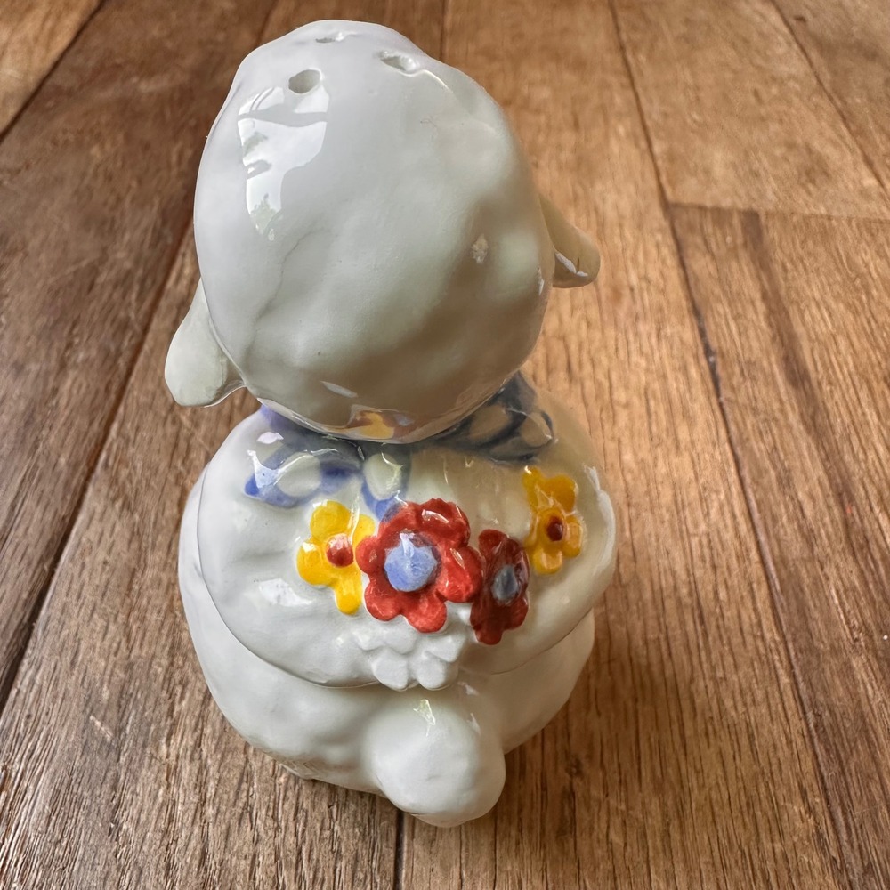 1970s Fitz and Floyd Lamb Salt and Pepper Shakers OS Ceramic Floral White‎ 3.5" - Picture 4 of 9